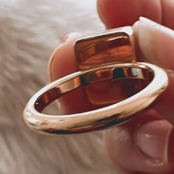 LOUIS VUITTON GREEN CRYSTAL RING - Picture 4 of 4